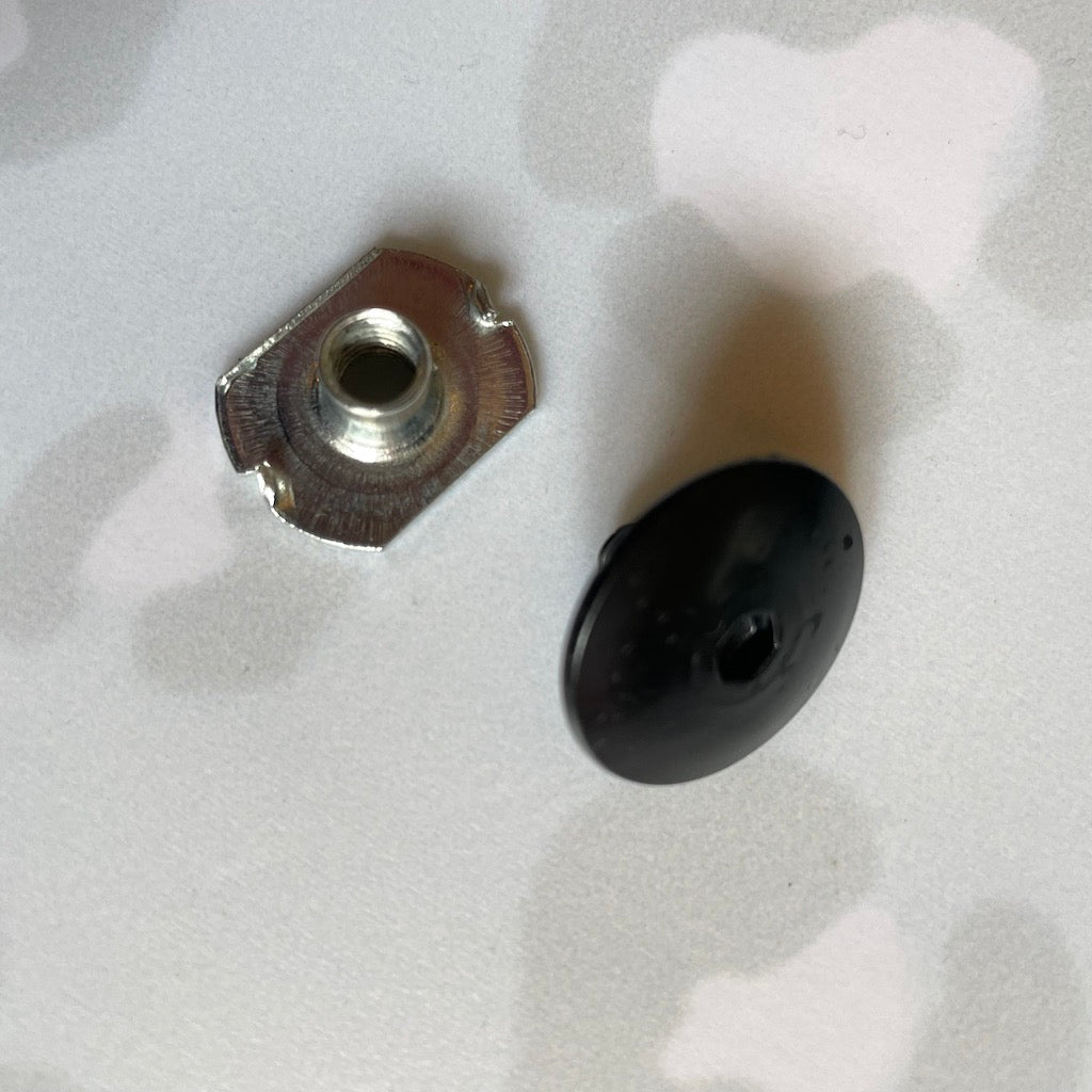 USD - Black Cuff Screw & Nut Set For Inline Skates