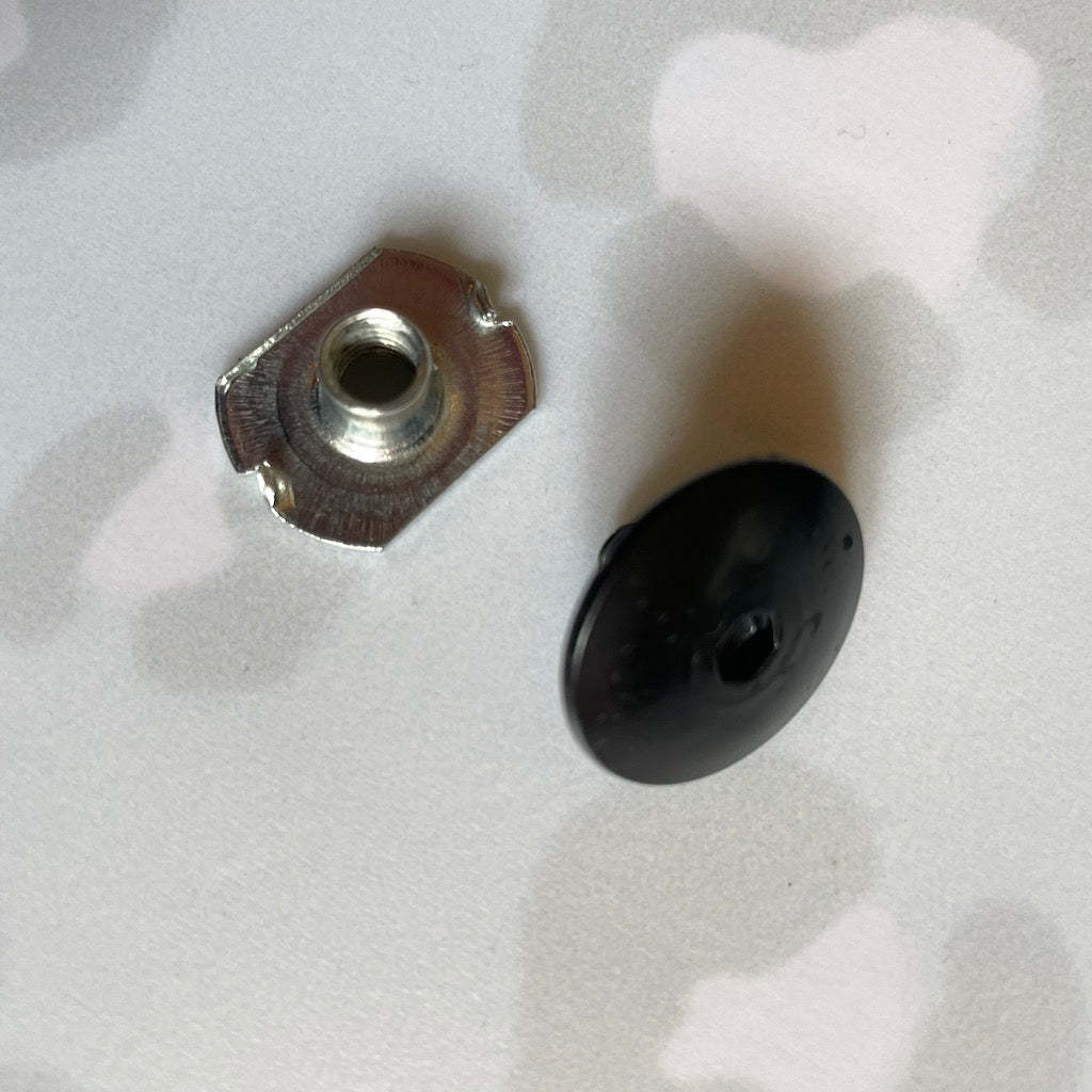 USD - Black Cuff Screw & Nut Set For Inline Skates