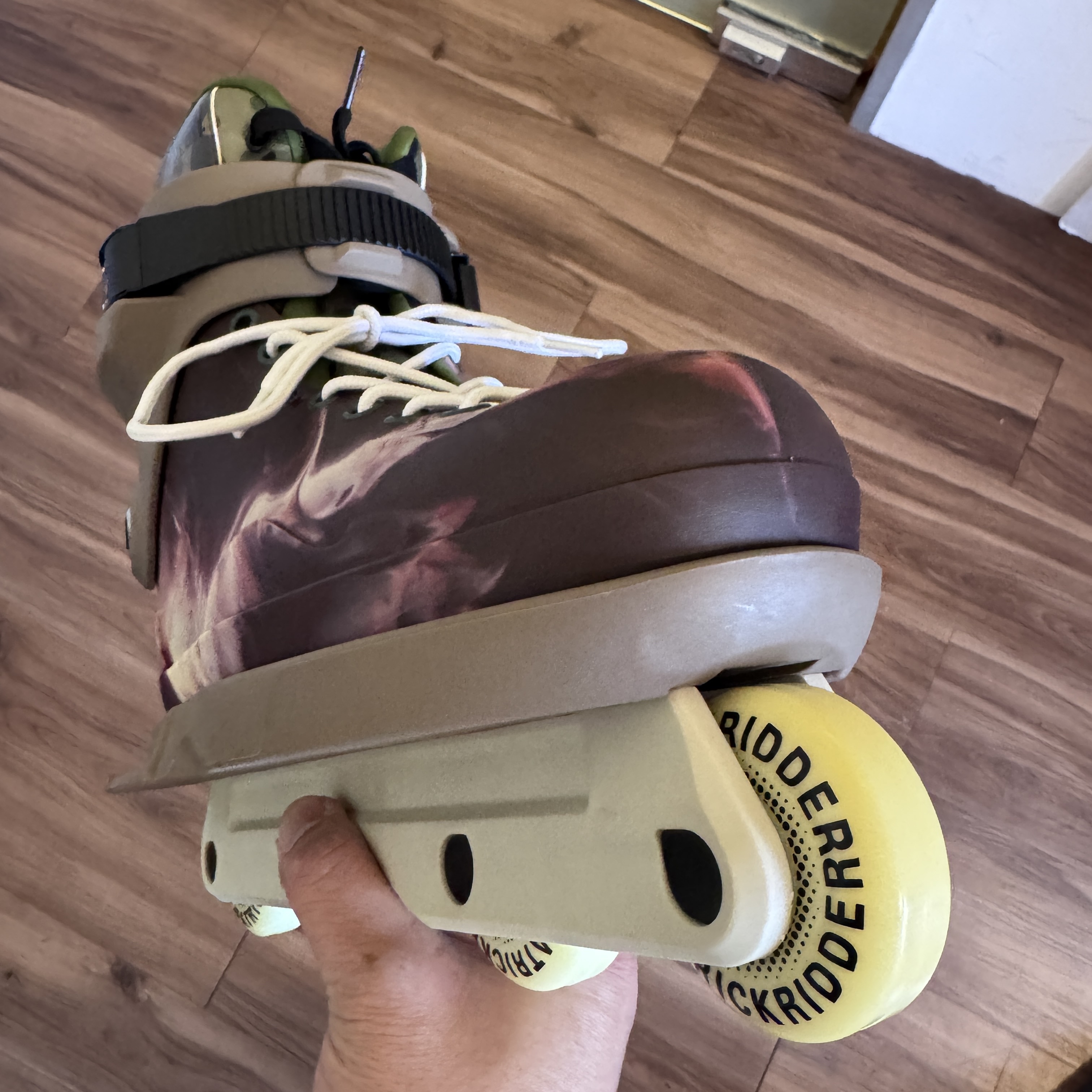 THEM - Braindead II 909 Aggressive Inline Skates (Size L / Ridder Reign Camo Custom Promo)