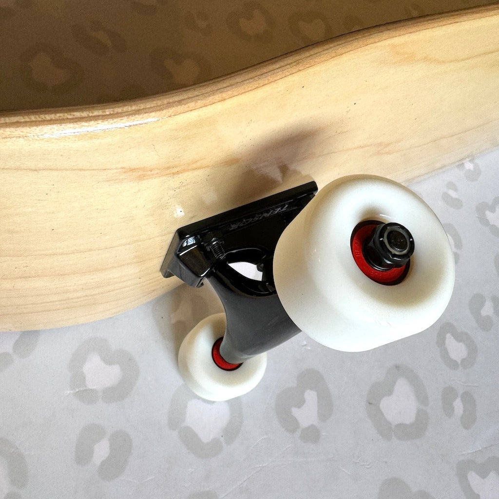 BLANK - Tensor 8.0" Complete Skateboard