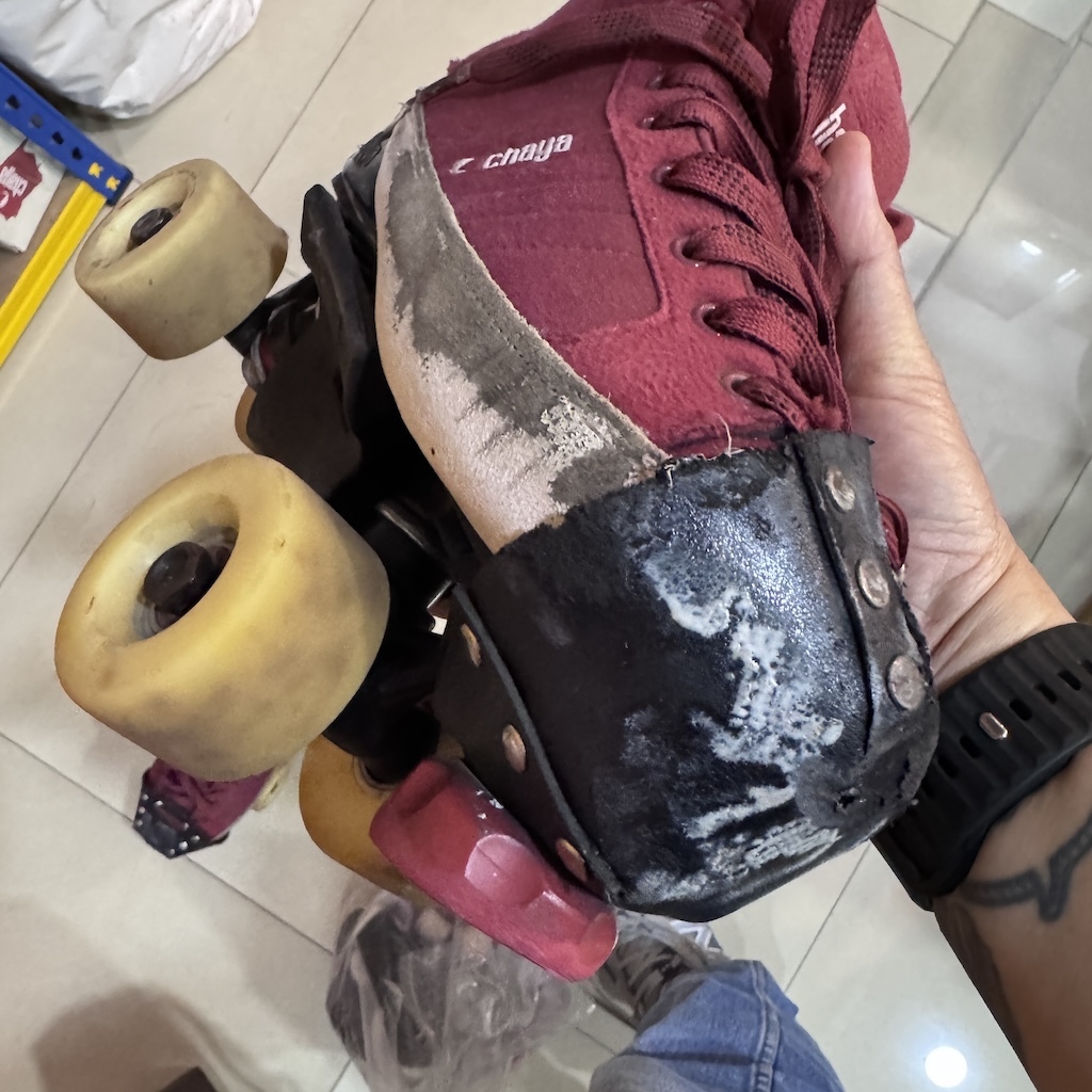 CHAYA - Karma Pro Stunt Quad Roller Skates (EU41 / USED)