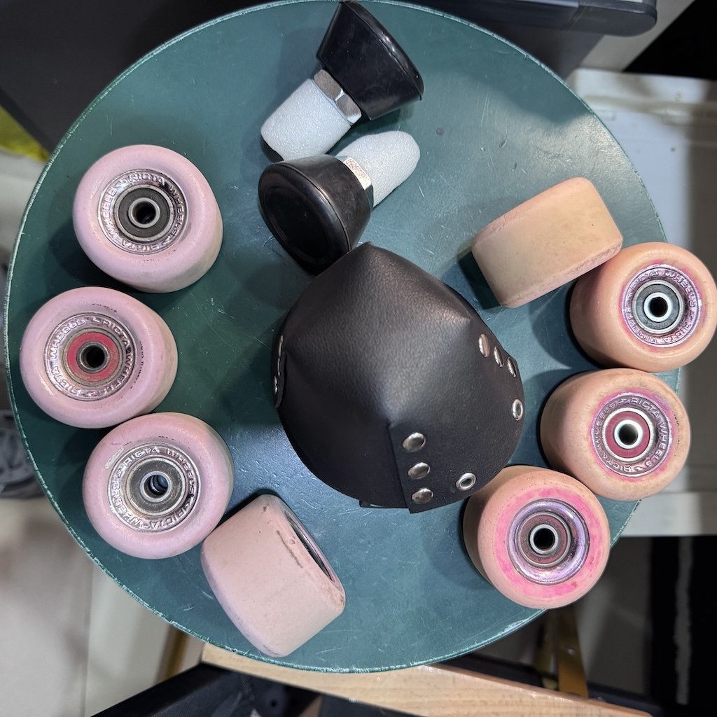 CHAYA - Karma Pro Stunt Quad Roller Skates (EU41 / USED)