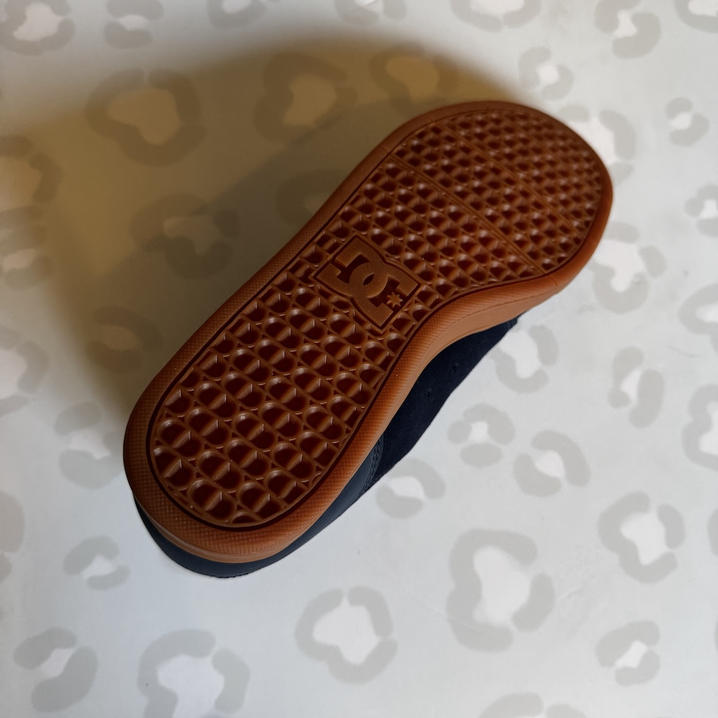 DC SHOES - Crisis 2 (Navy / Gum) Skate Shoes