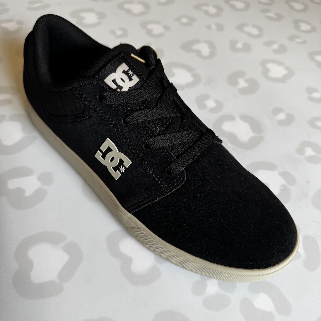 DC SHOES - Crisis 2 (Dark Grey / White) Skate Shoes
