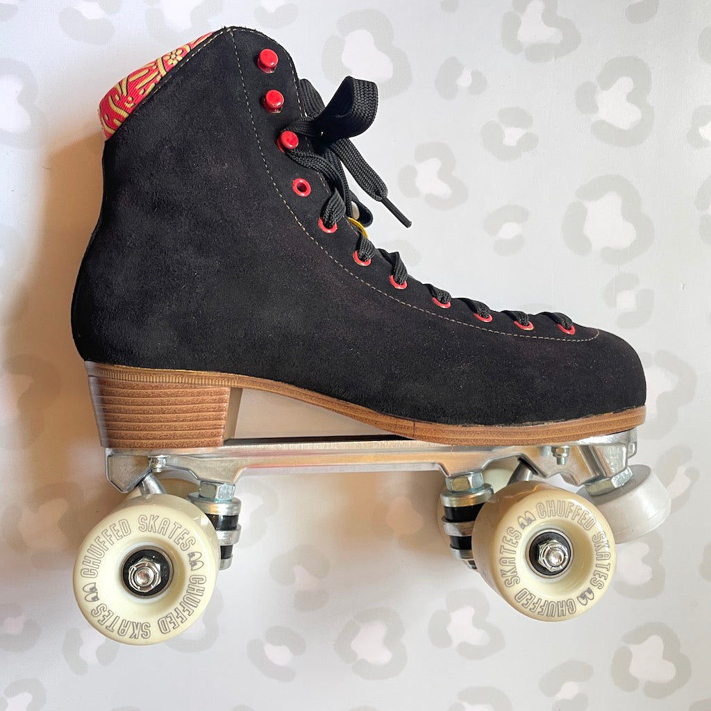CHUFFED - Black Birak Mustard Roller Skates