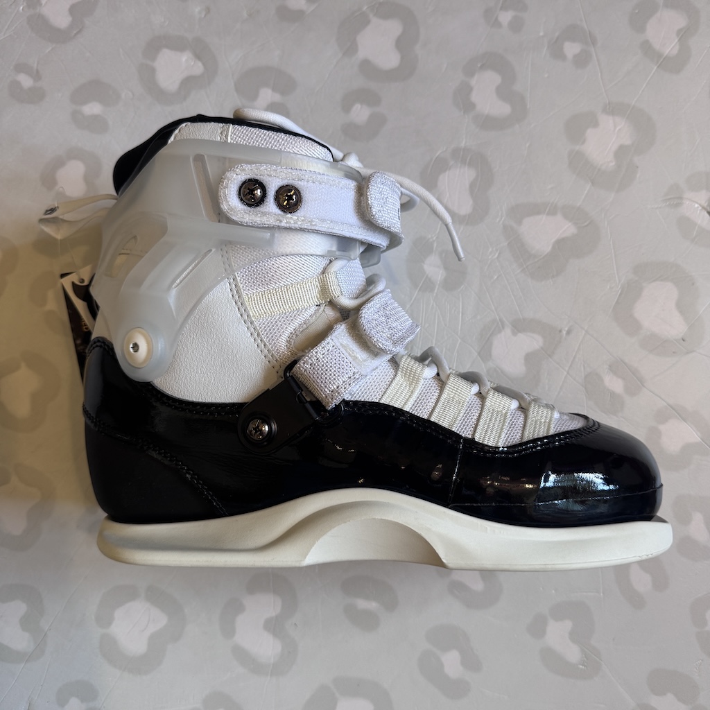 GAWDS - FM5 White/Black Boot Only Aggressive Inline Skates