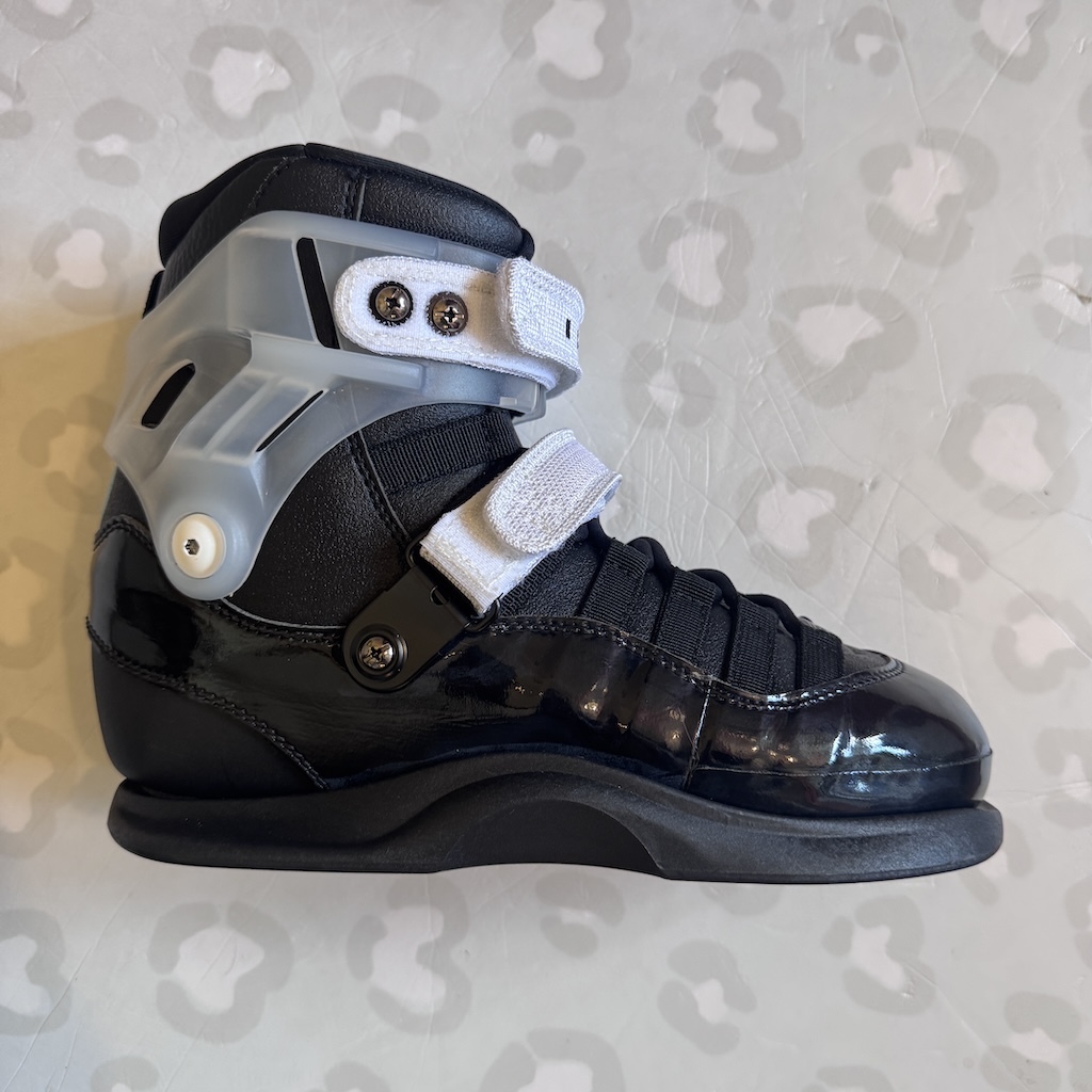 GAWDS - FM5 Black Aggressive Boot Only Inline Skates (Custom Clear Cuff EU41)
