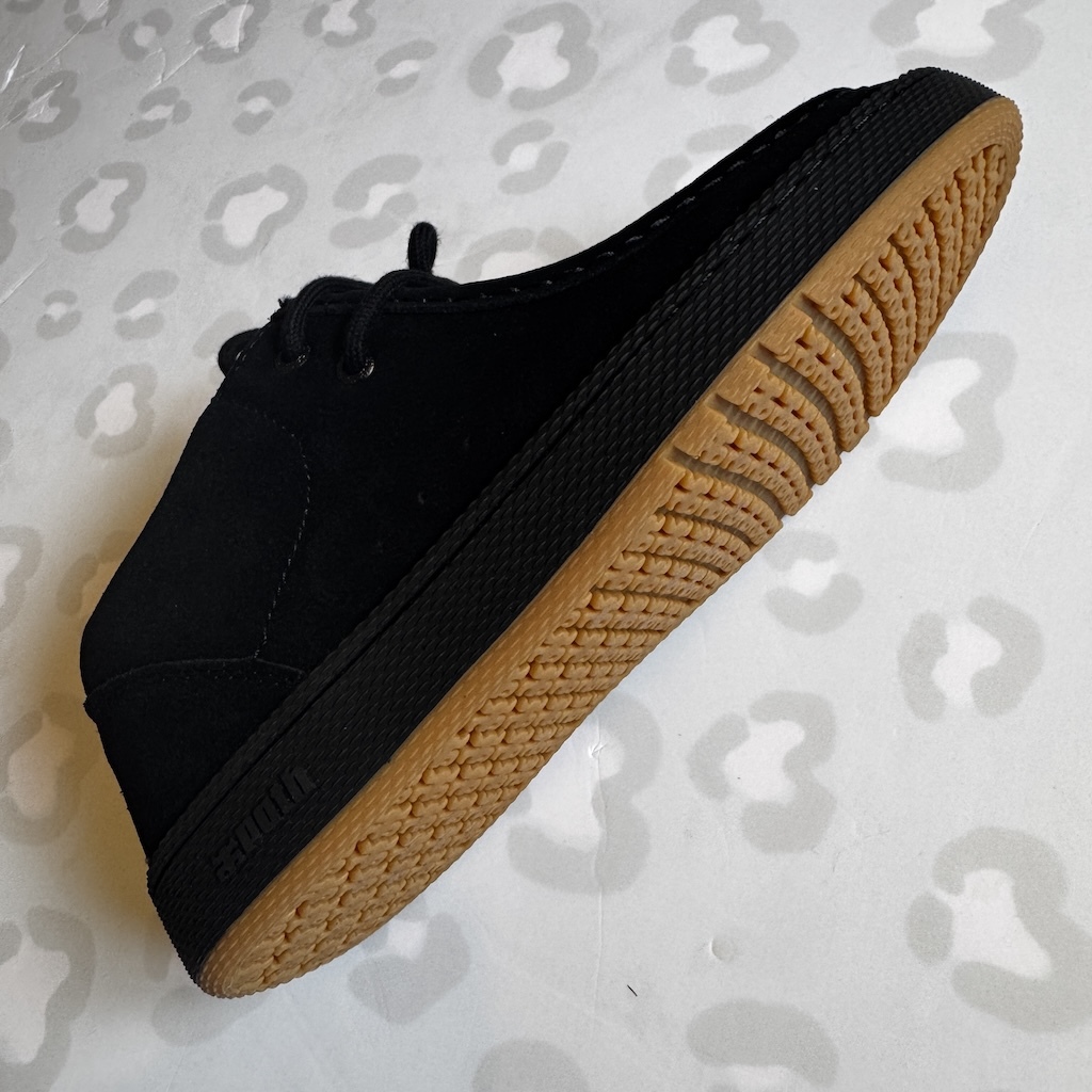 IPATH - Black Suede Cats Skate Shoes 