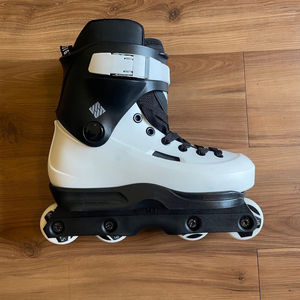 USD - Sway 57 (Black / White) Aggressive Inline Skates