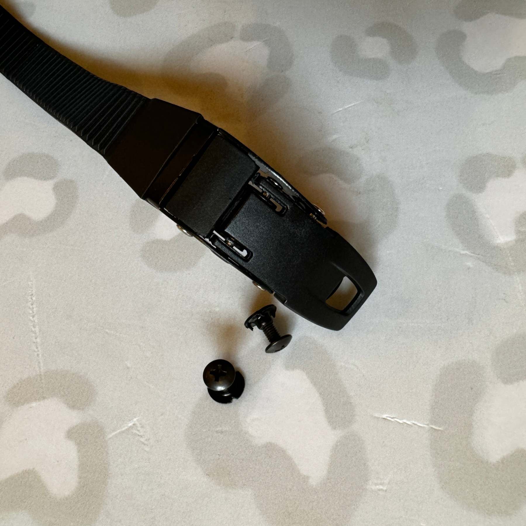 BLANK - Black/Black Inline Skate Cuff Strap