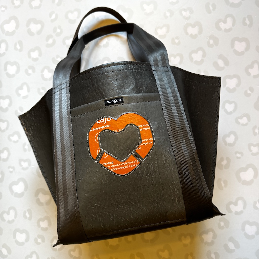 WHEEL LOVE - Bungkus Skate Tote Bag