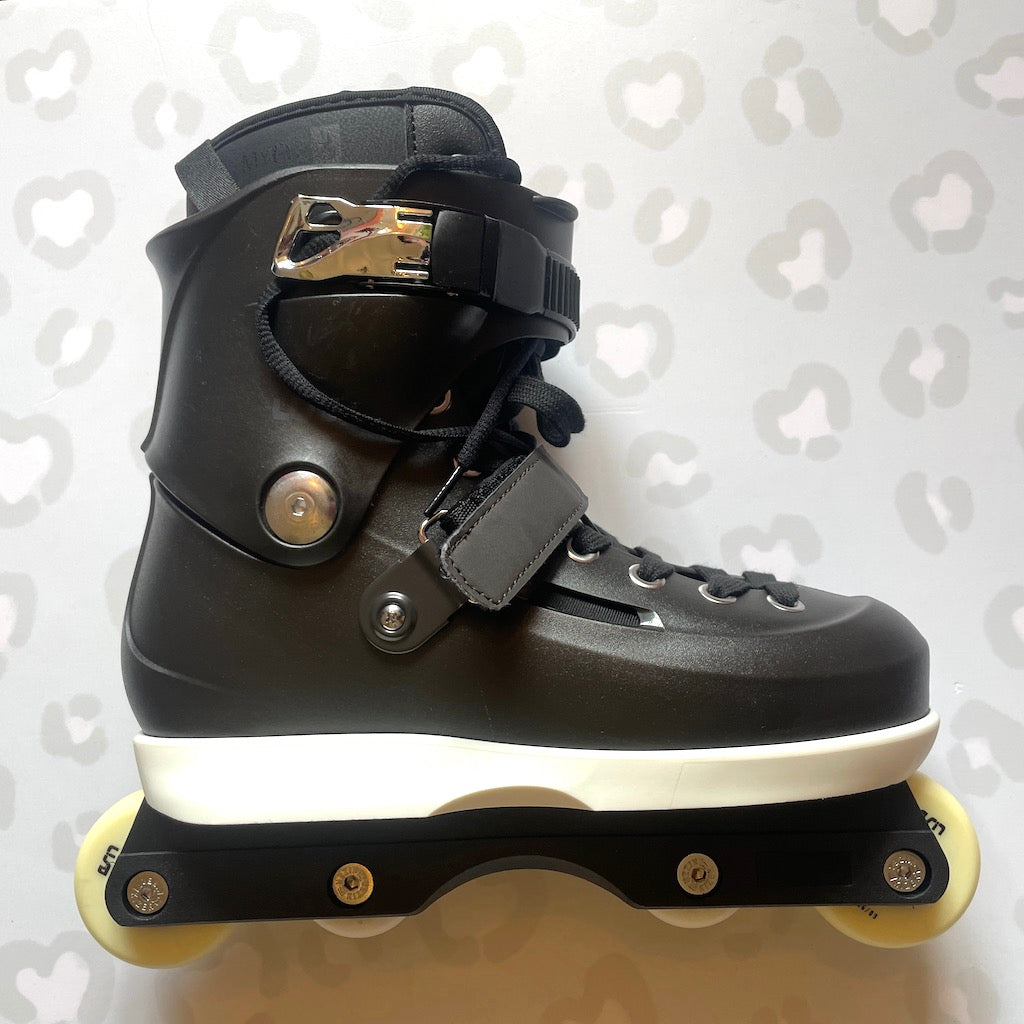 USD - Sway Sagona Allstar Aggressive Inline Skates (Black Frames 