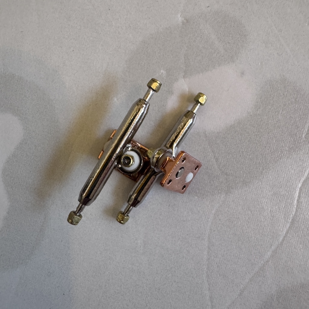 BLANK - VTX 34mm Fingerboard Trucks (Various Colours)