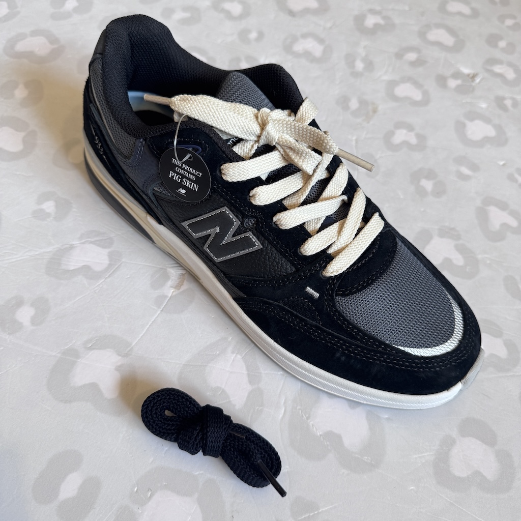 NB NUMERIC - Andrew Reynolds 933 (BNT Black / Eclipse) Skate Shoes (CONTAINS PIG LEATHER)