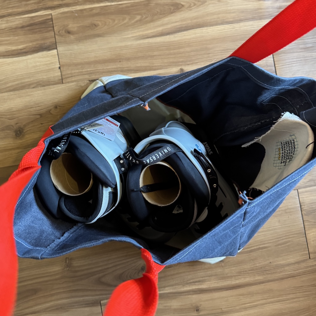 WHEEL LOVE - Oight Upcycled Skate Carrier Tote Bag