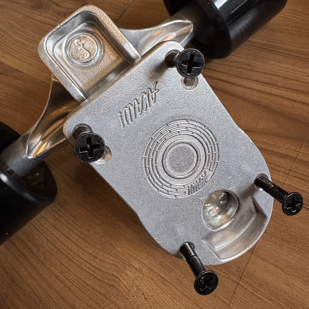 AKAW! - Surfskate Truckset