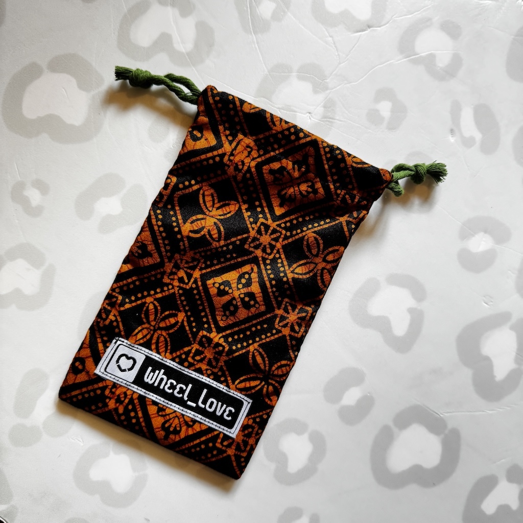 WHEEL LOVE - Batik Pouch