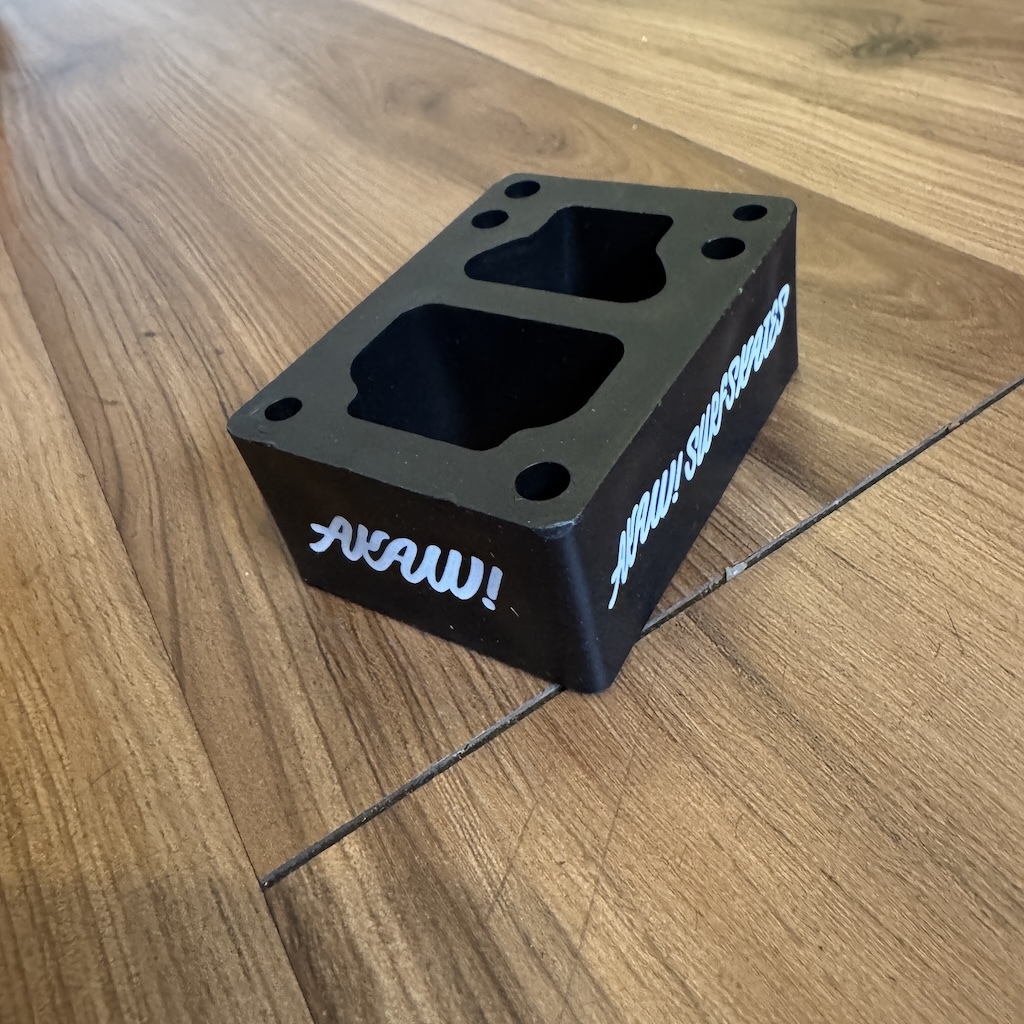 AKAW! - 30mm Riser Pad For Surfskate Cruiser Skateboard