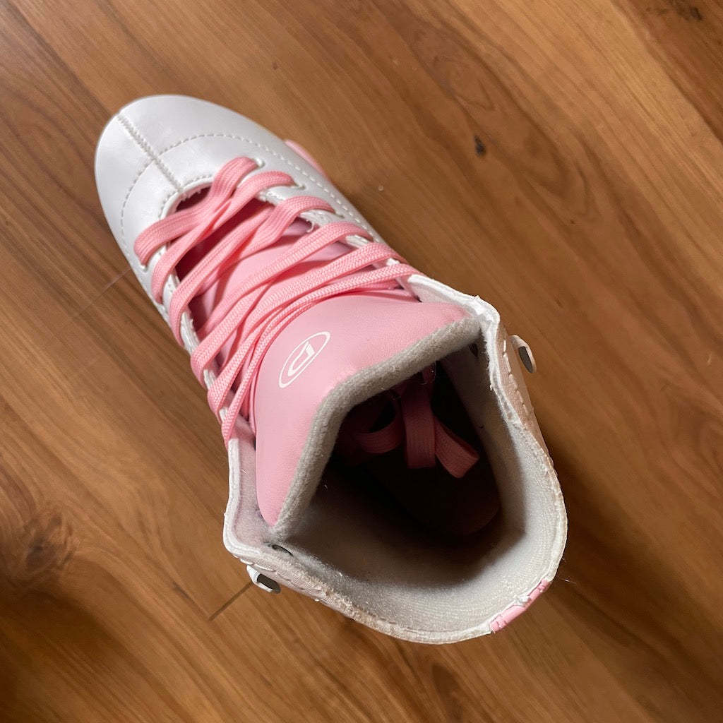PLAYLIFE - Classic Pale Rose Adjustable Roller Skates