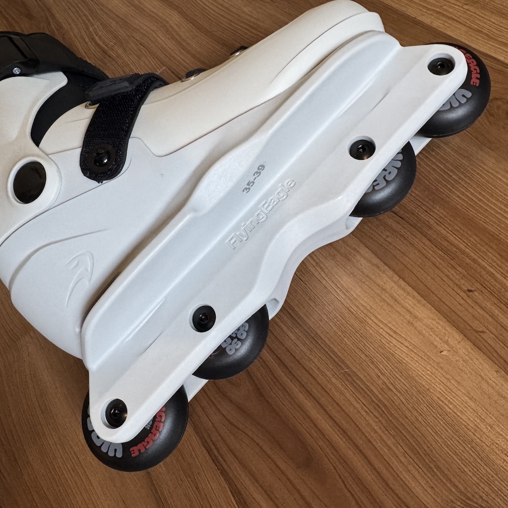 FLYING EAGLE - Off White Vireo Adjustable Kids Aggressive Inline Skates