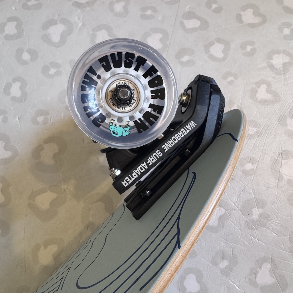 AKAW! - Explorer 9.5" x 30" Complete Surfskate Cruiser Skateboard (Waterborne Trucks)