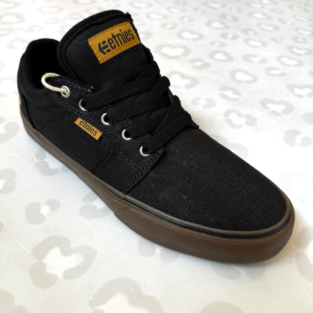 ETNIES - Barge LS (Black / Gum / Silver) Suede Skate Shoes