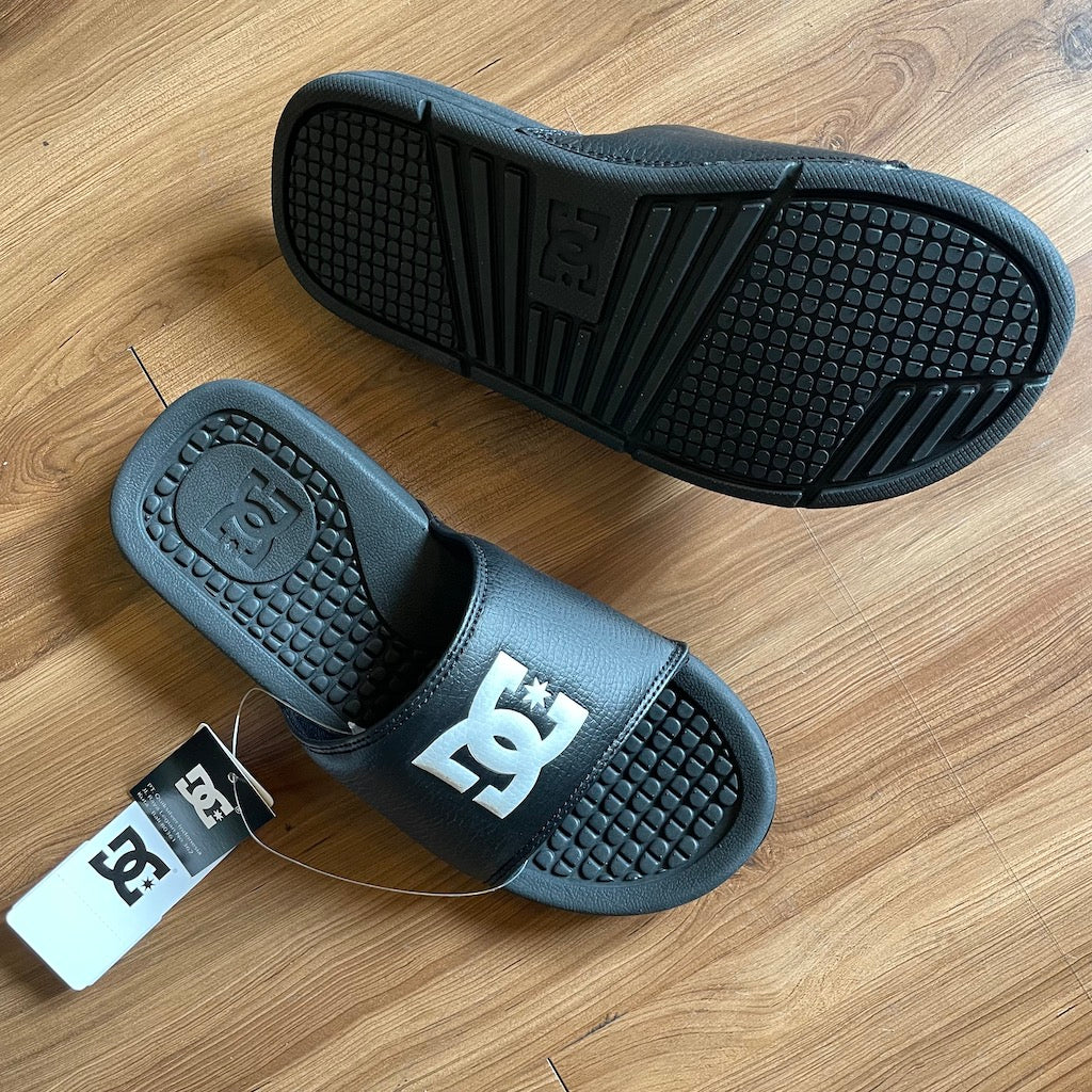 DC SHOES - Bolsa (Black) Slides Sandals