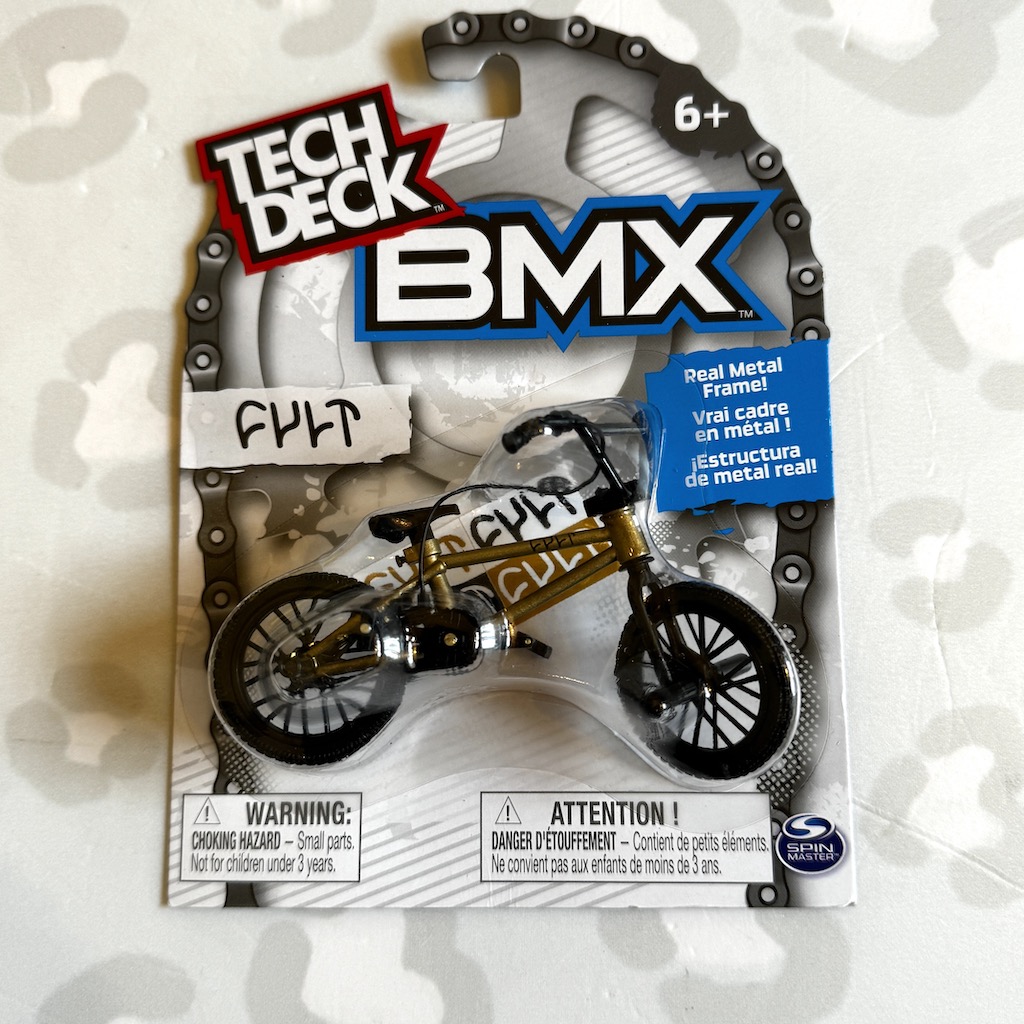 TECH DECK - BMX Freestyle Hits Finger Bike (Various Designs) 