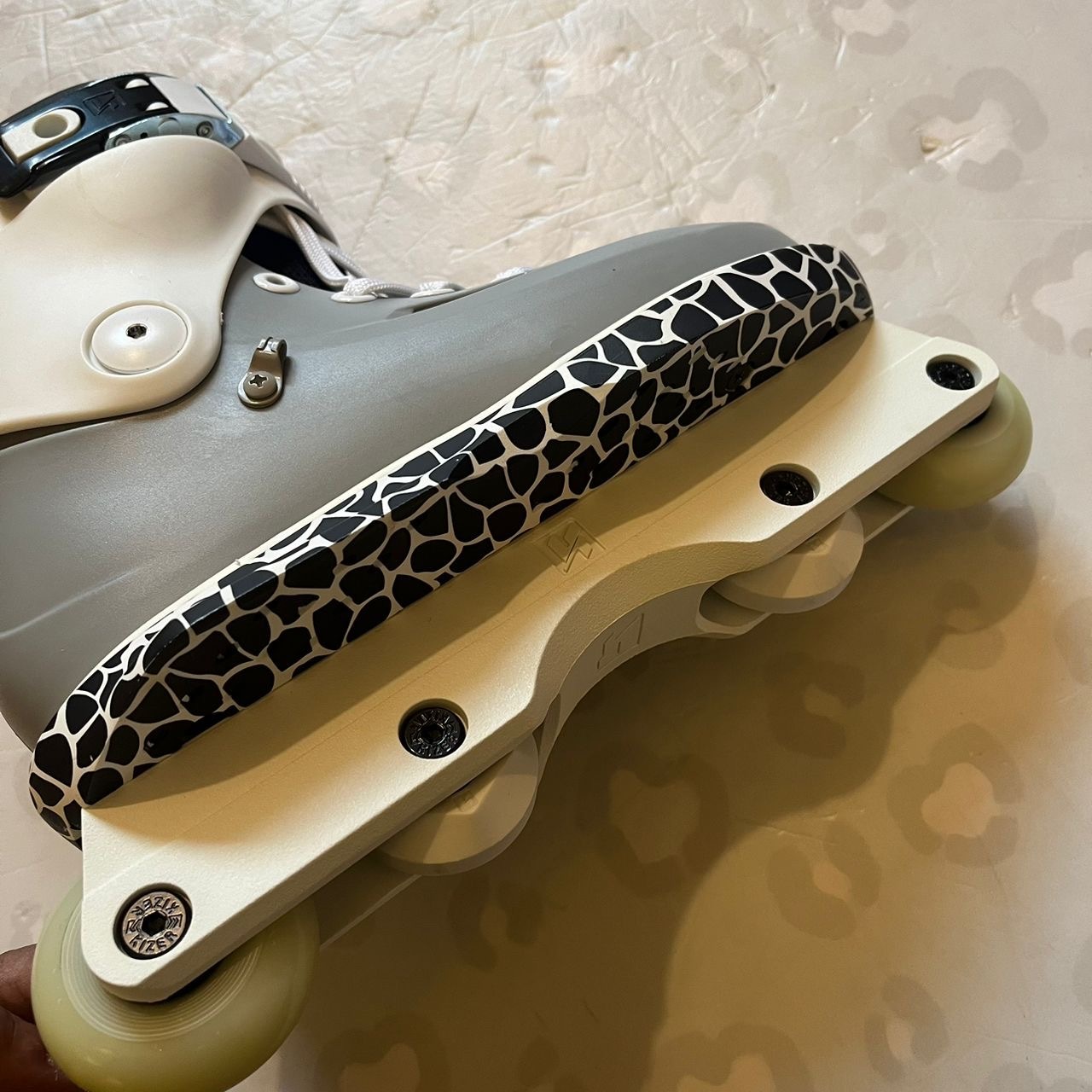 USD - Sway 60 Team Grey Aggressive Inline Skates (Farmer Plate Custom)