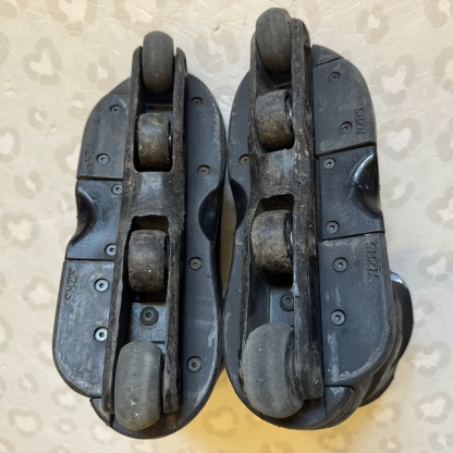 RAZORS - SL1 Black Aggressive Inline Skates (US9 / USED)