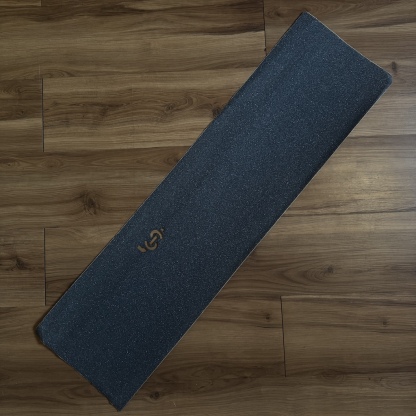 SHAKE JUNT - Die Cut Logo Skateboard Griptape