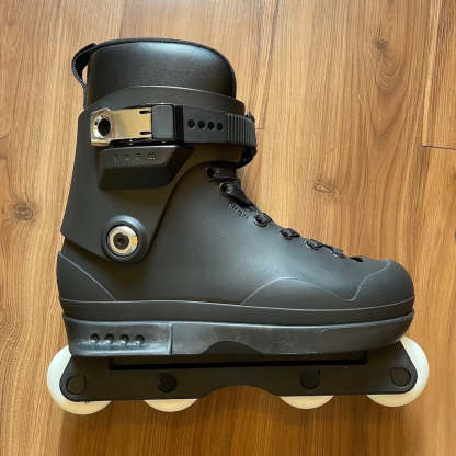 THEM - Black 909 Aggressive Inline Skates