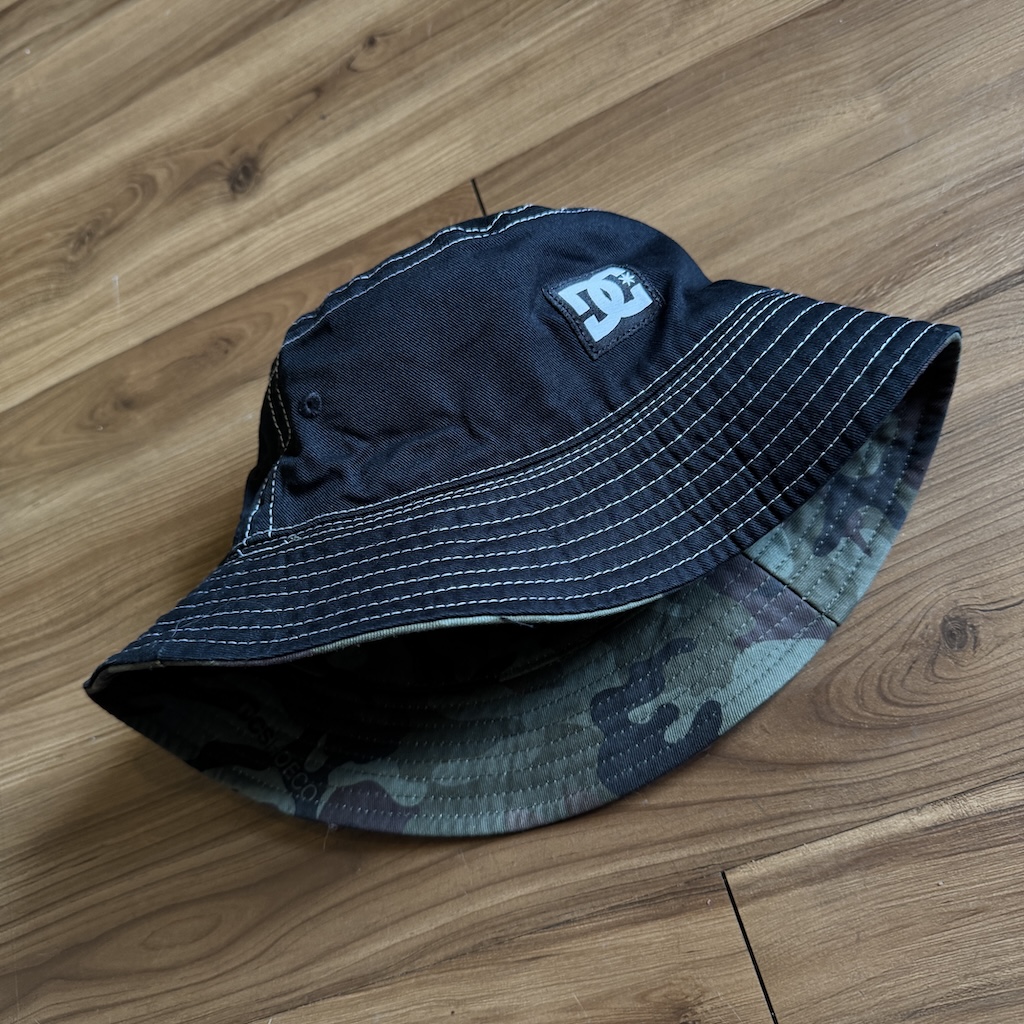 DC SHOES - Deep End Reversible Camo/Black Bucket Hat