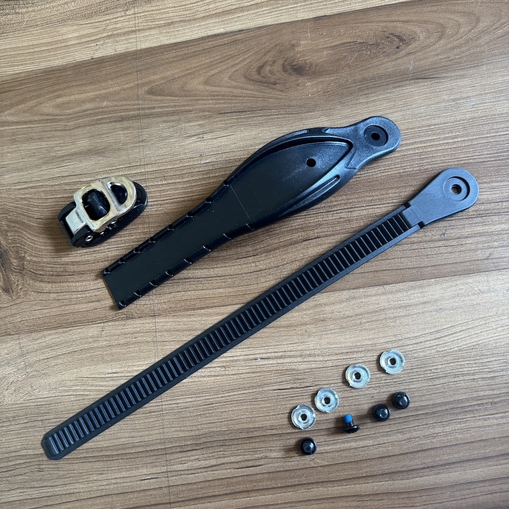 BLANK - Black/Aluminium Ratchet Buckle Midstrap For Inline Skates