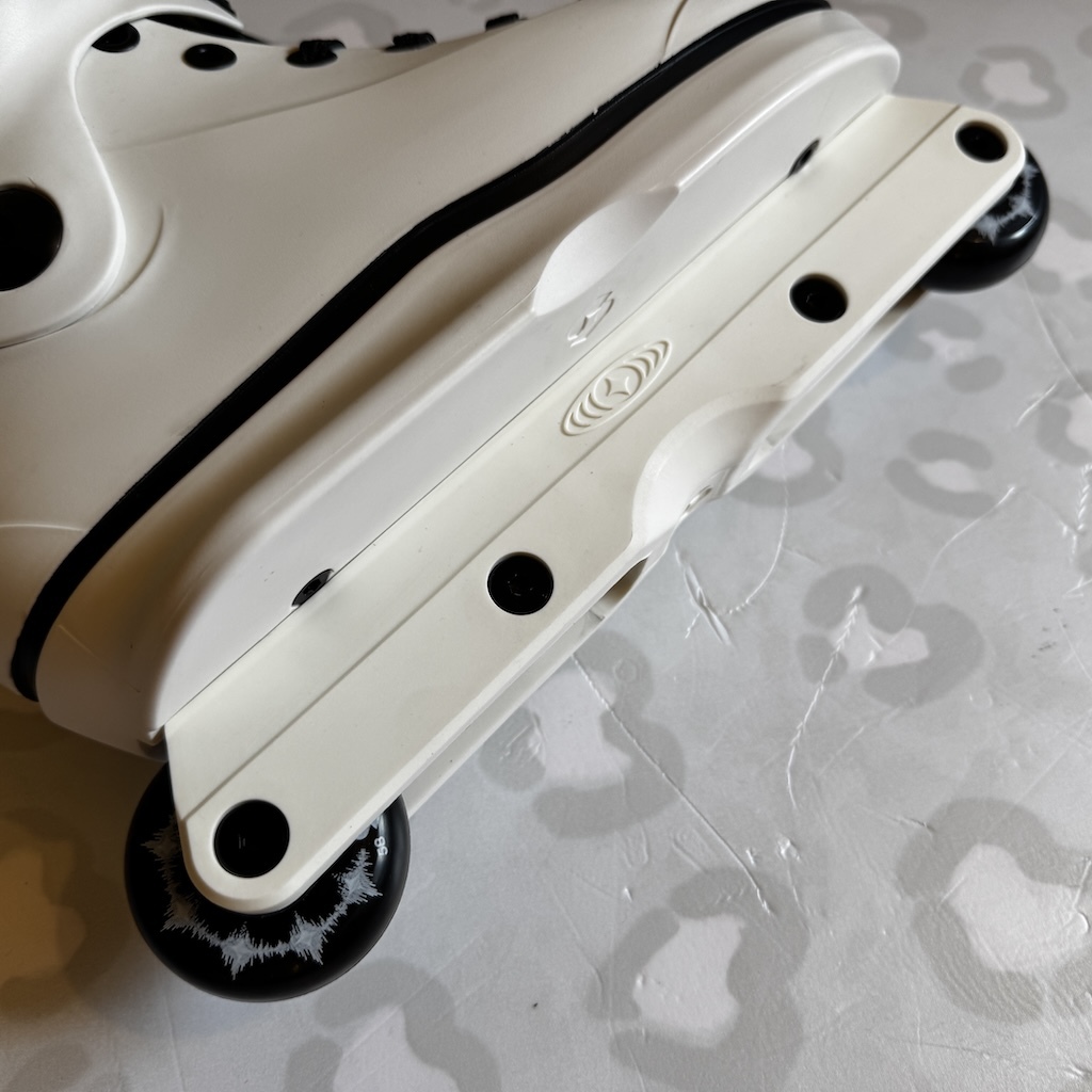 STANDARD - White Omni Complete Aggressive Inline Skates 