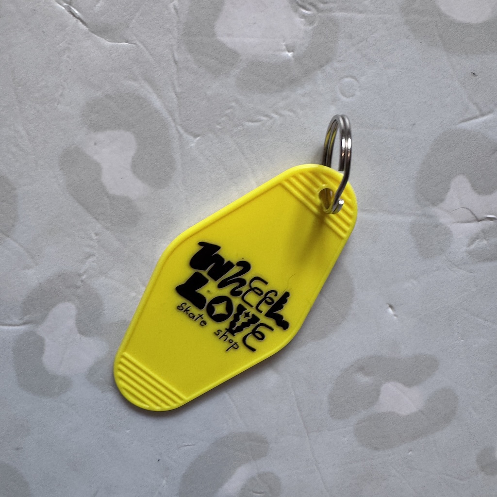 WHEEL LOVE - Typography Key Chain