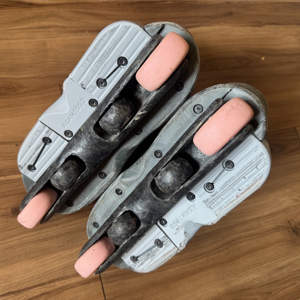 RAZORS - Grey SL Aggressive Inline Skates (EU42 / USED)