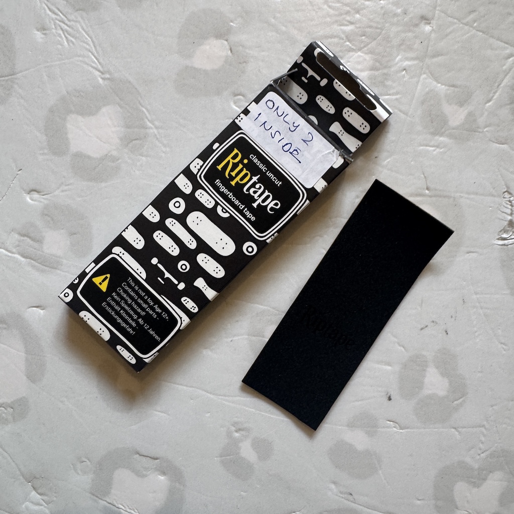 RIPTAPE - Uncut Fingerboard Foamtape (Classic / Individual Strip)