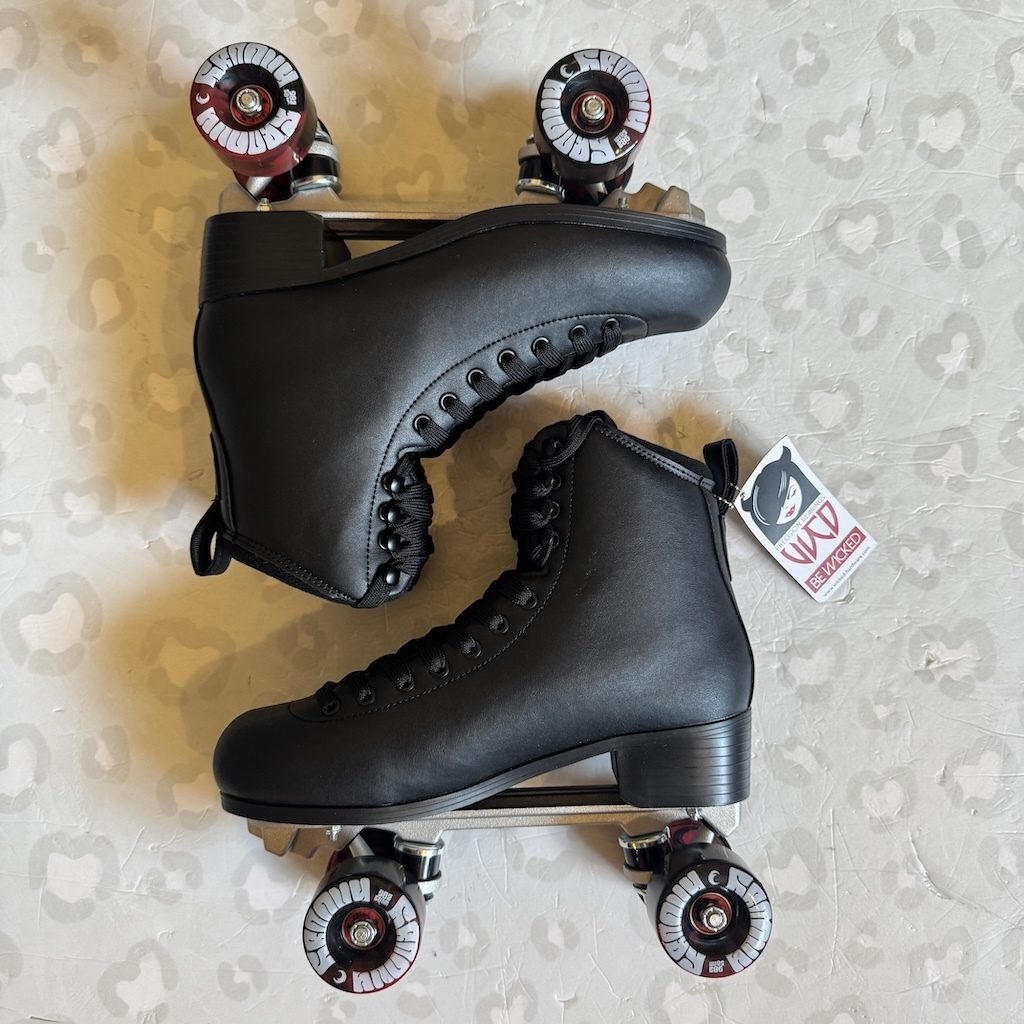 CHAYA - Classic Dance Black Quad Roller Skates (EU43 / USED)