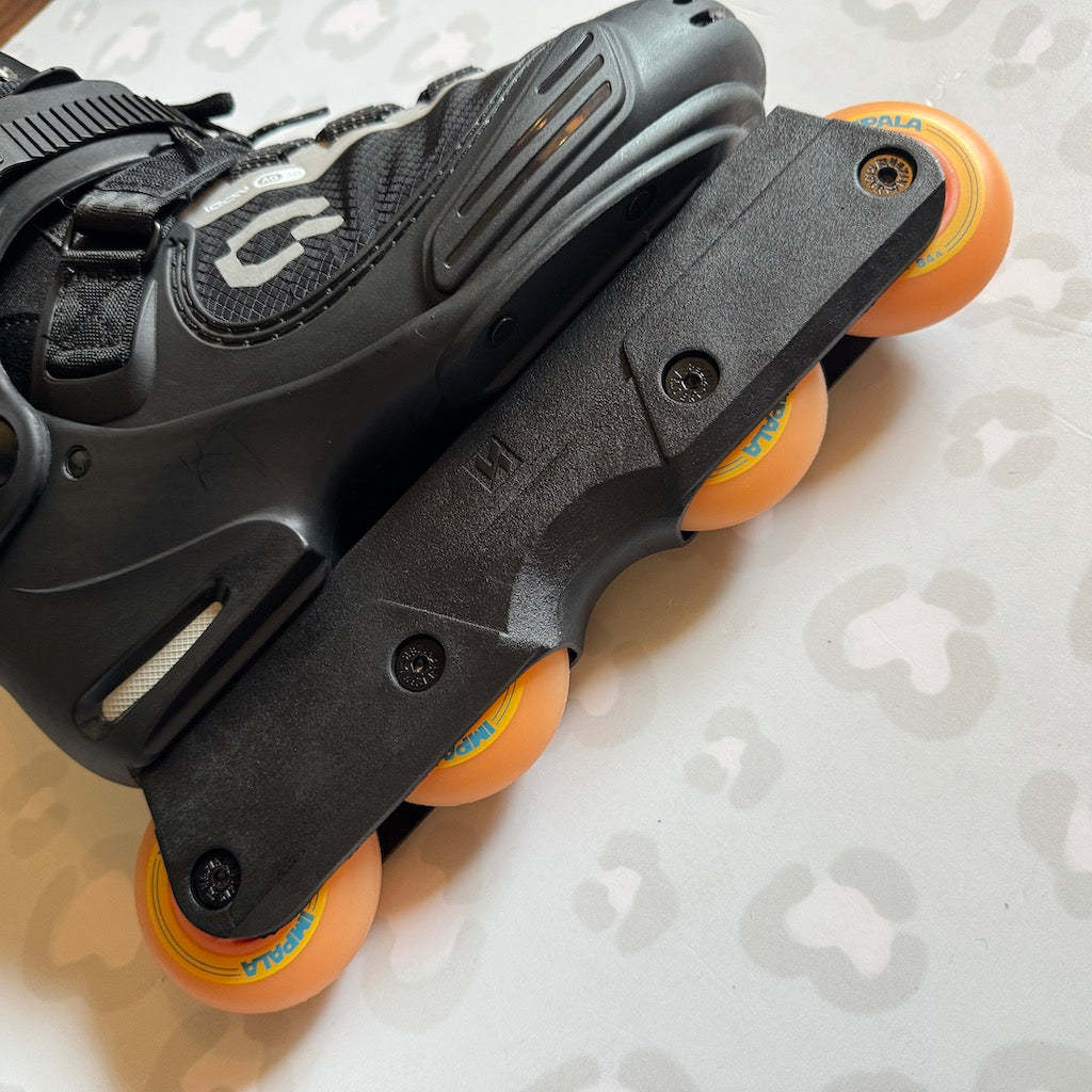 IQON - AG30 + Kizer Level 3.1 Urban Inline Skates