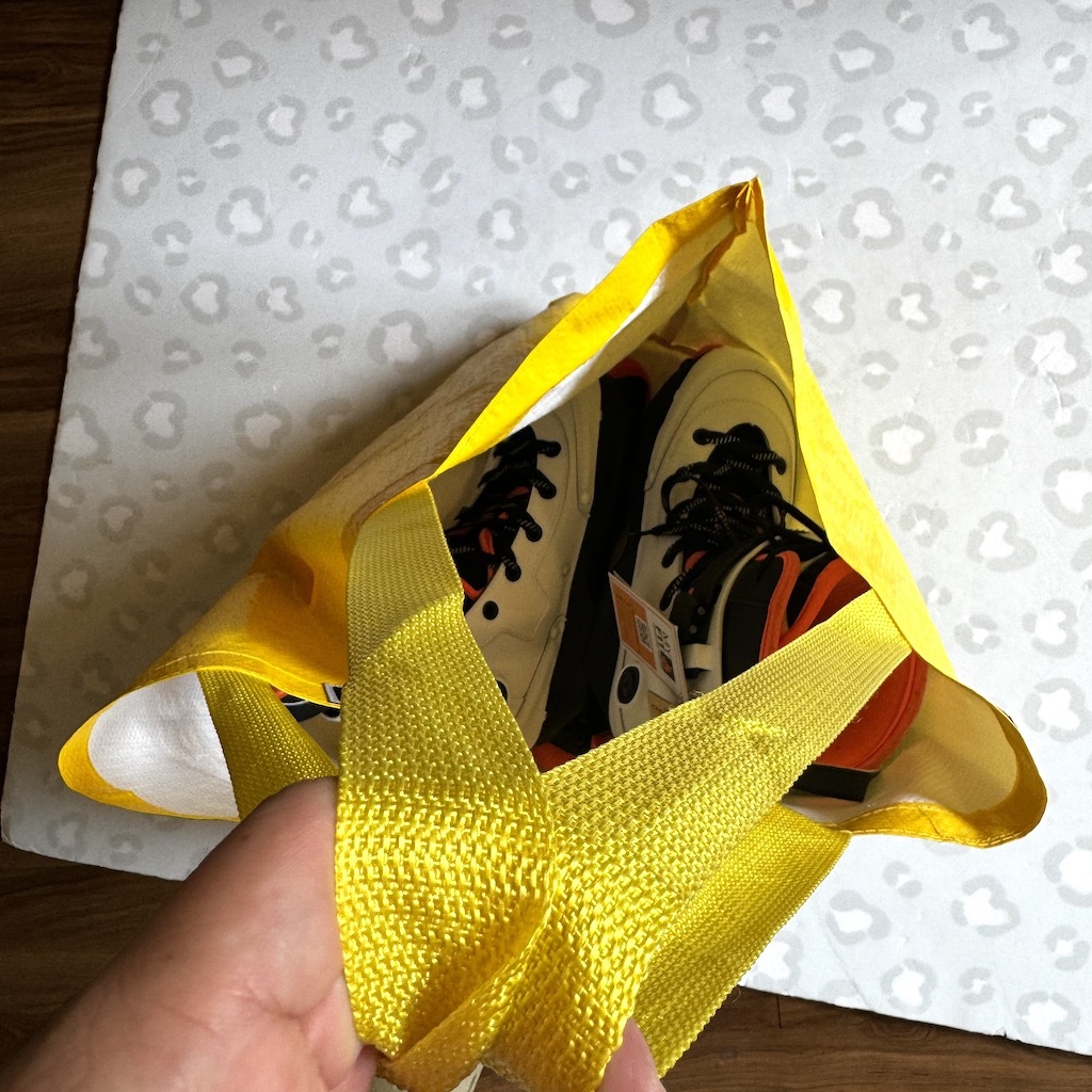 WHEEL LOVE - Large Woven Skate Tote Bag