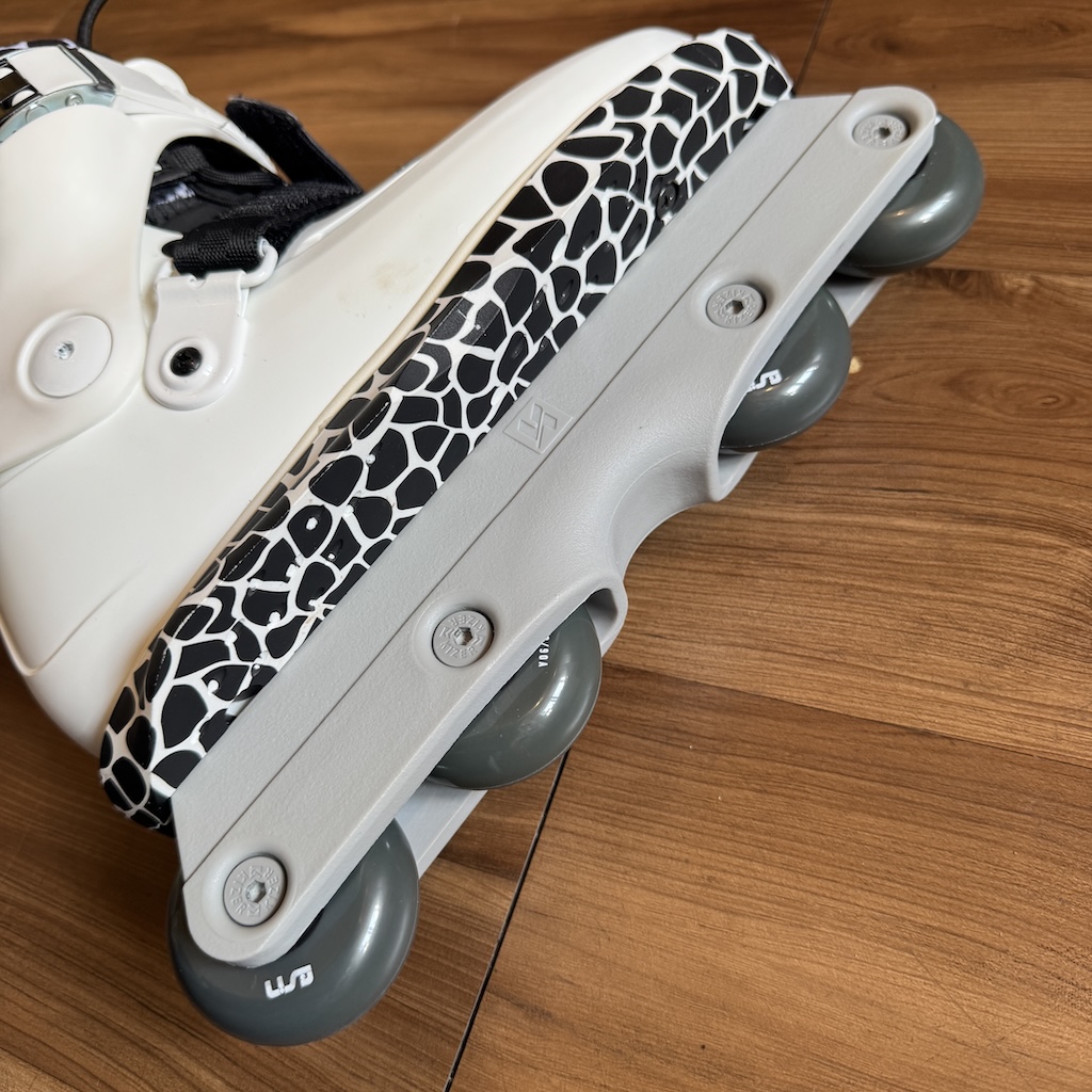 USD - Farmer Sway Aggressive Inline Skates (Grey Mesmer Frames)