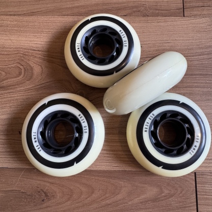 USD - 72mm Aeon Aggressive Inline Skate Wheels