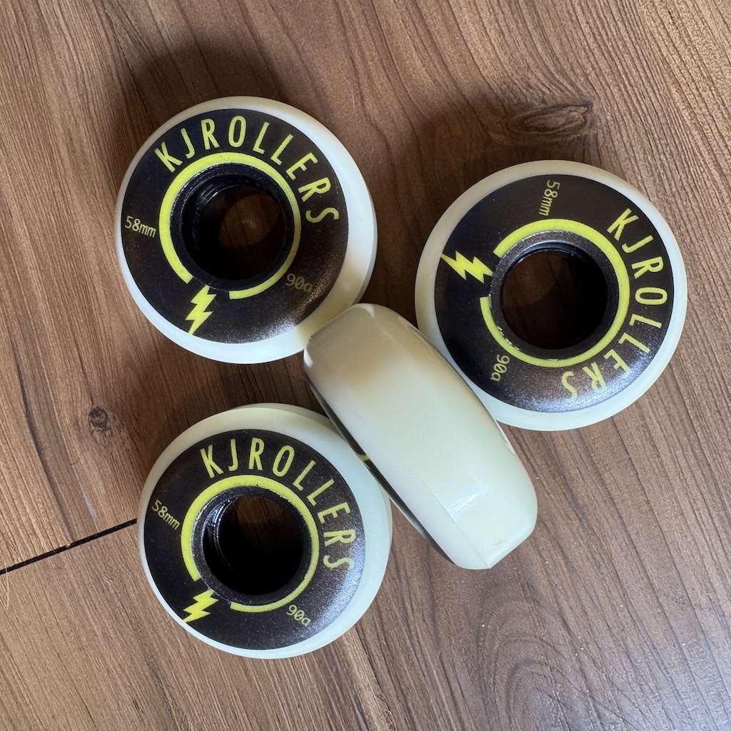 WHEEL LOVE - KJ Rollers 58mm/90a Aggressive Inline Skate Wheels