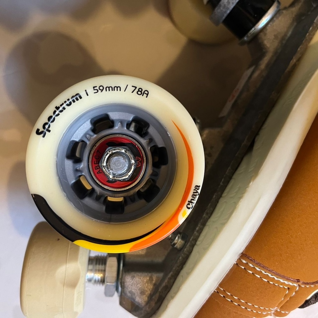 CHAYA - Vintage Cappuccino Roller Skates (EU36 / USED)