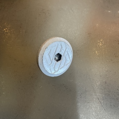 USD - White Cuff Bolt