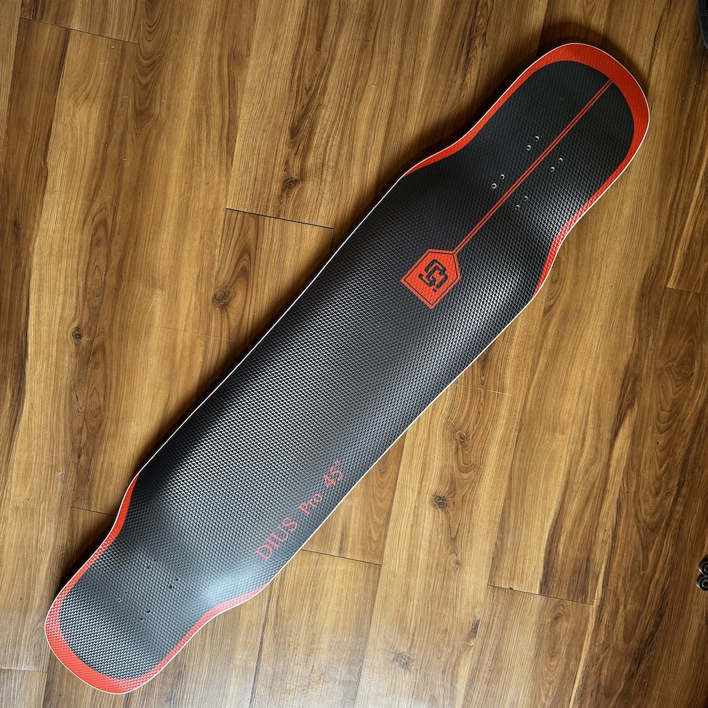 DIUS - 45" Grampus Pro Dancing Longboard