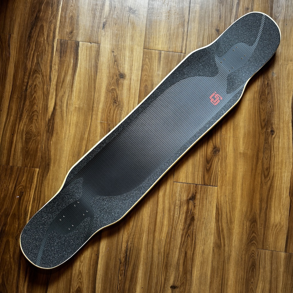 DIUS - 45" Grampus Pro Dancing Longboard