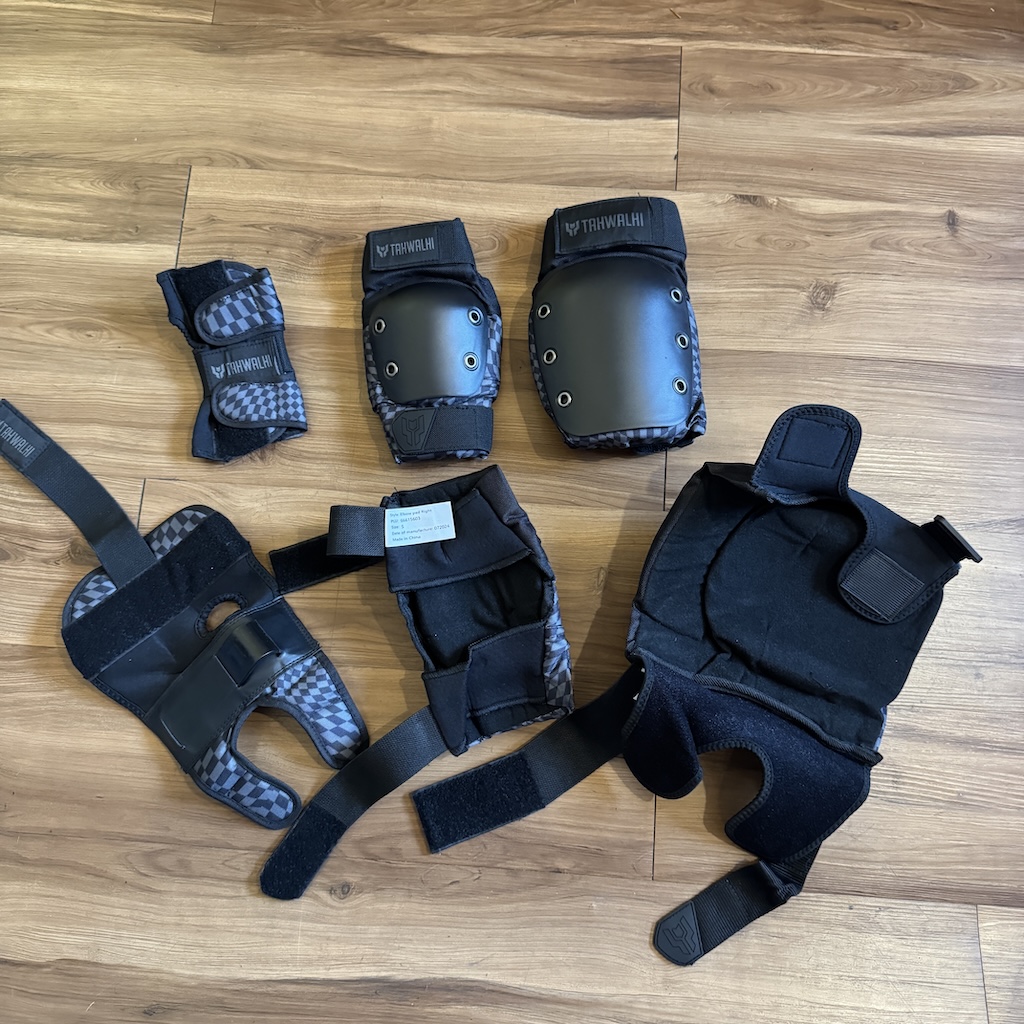 TAWALHI - Black Dazzle Park Tripack Padset