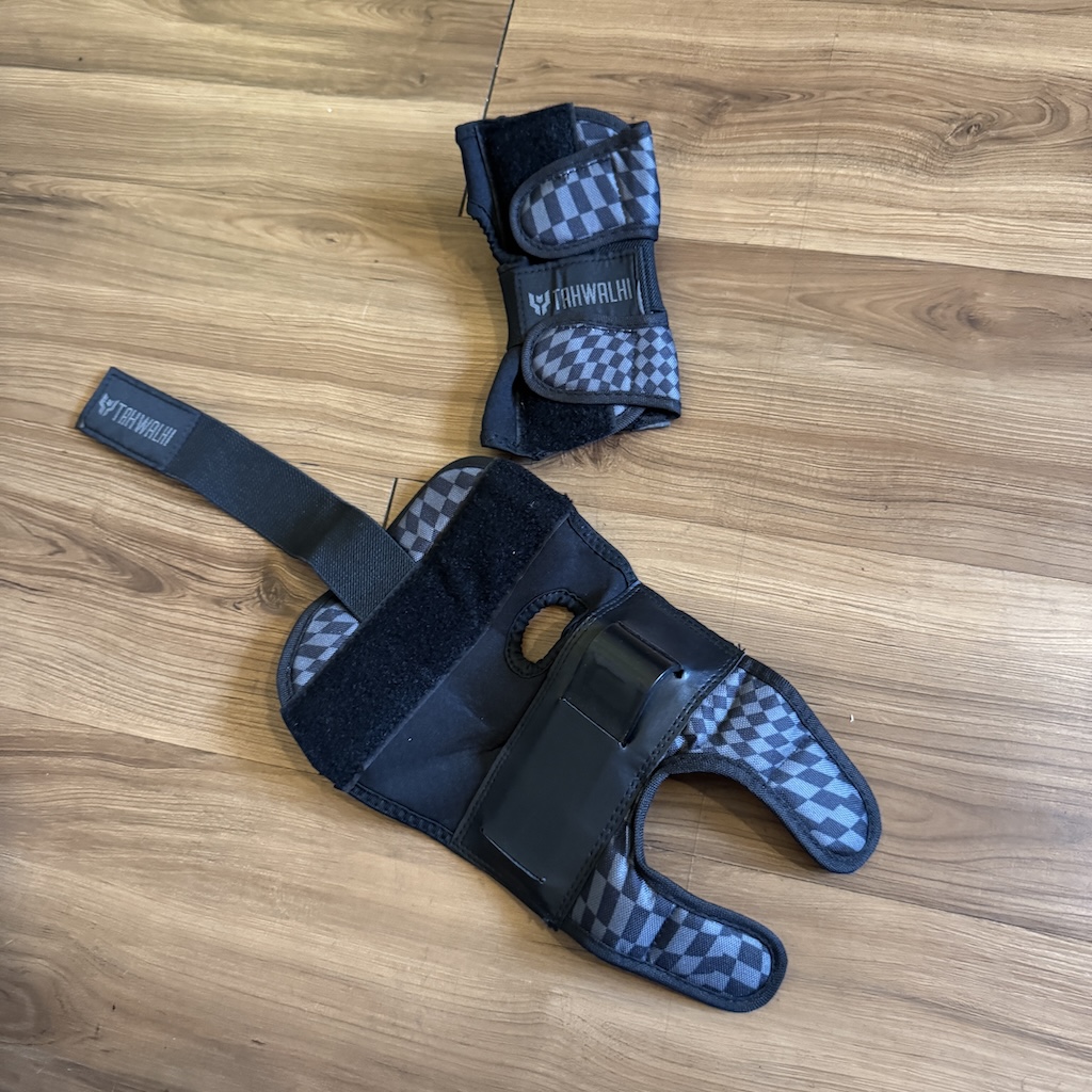TAWALHI - Black Dazzle Park Tripack Padset